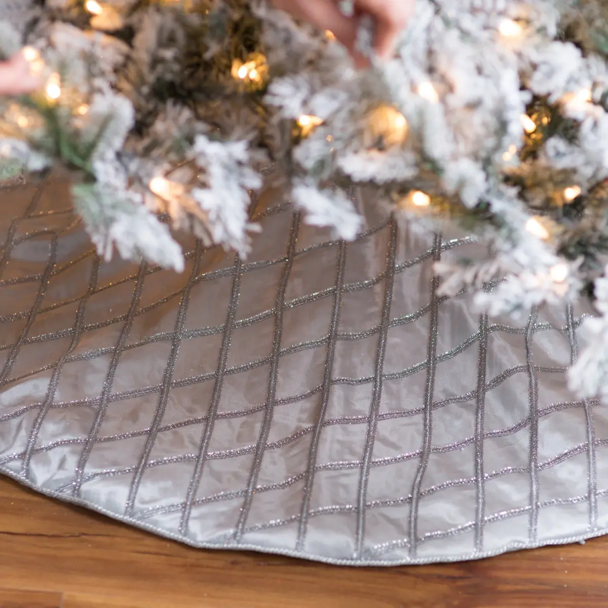 48" Silver Sparkling Criss-Cross Trim Silk Christmas Tree Skirt 1