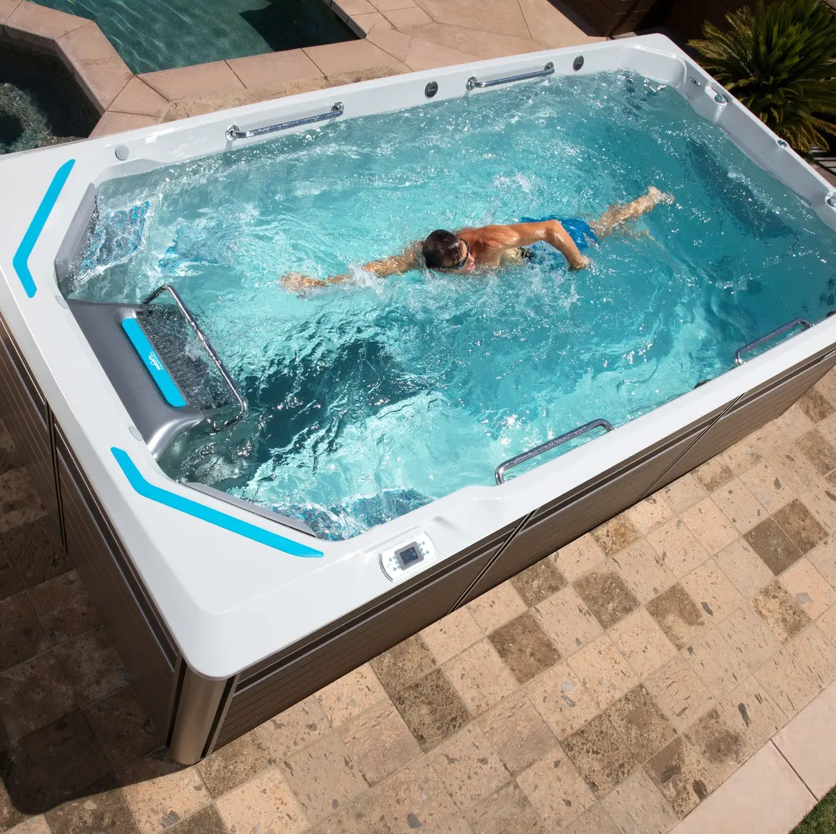 Endless Pools® Fitness Systems E550 1