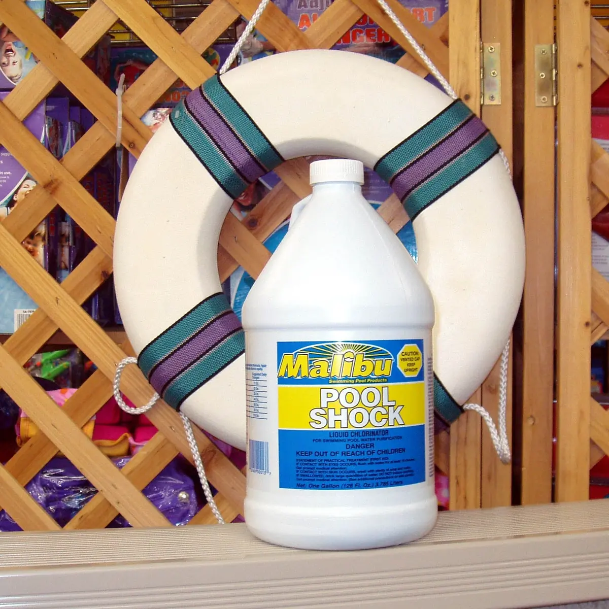 Malibu Liquid Chlorine Pool Shock 1