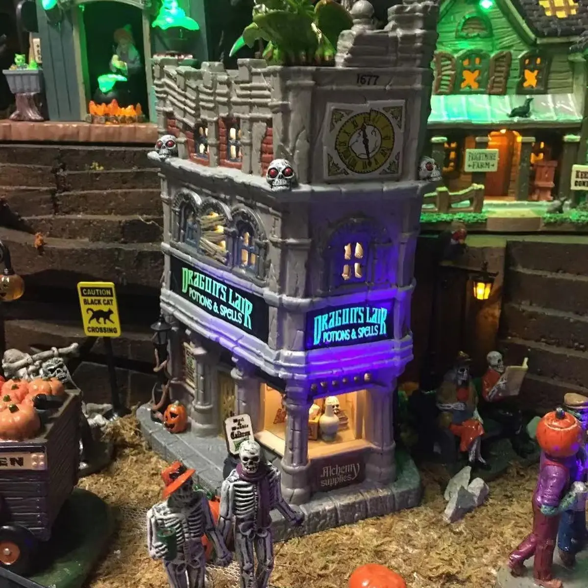 Lemax Spooky Town Dragon's Lair Potions & Spells #05615 2