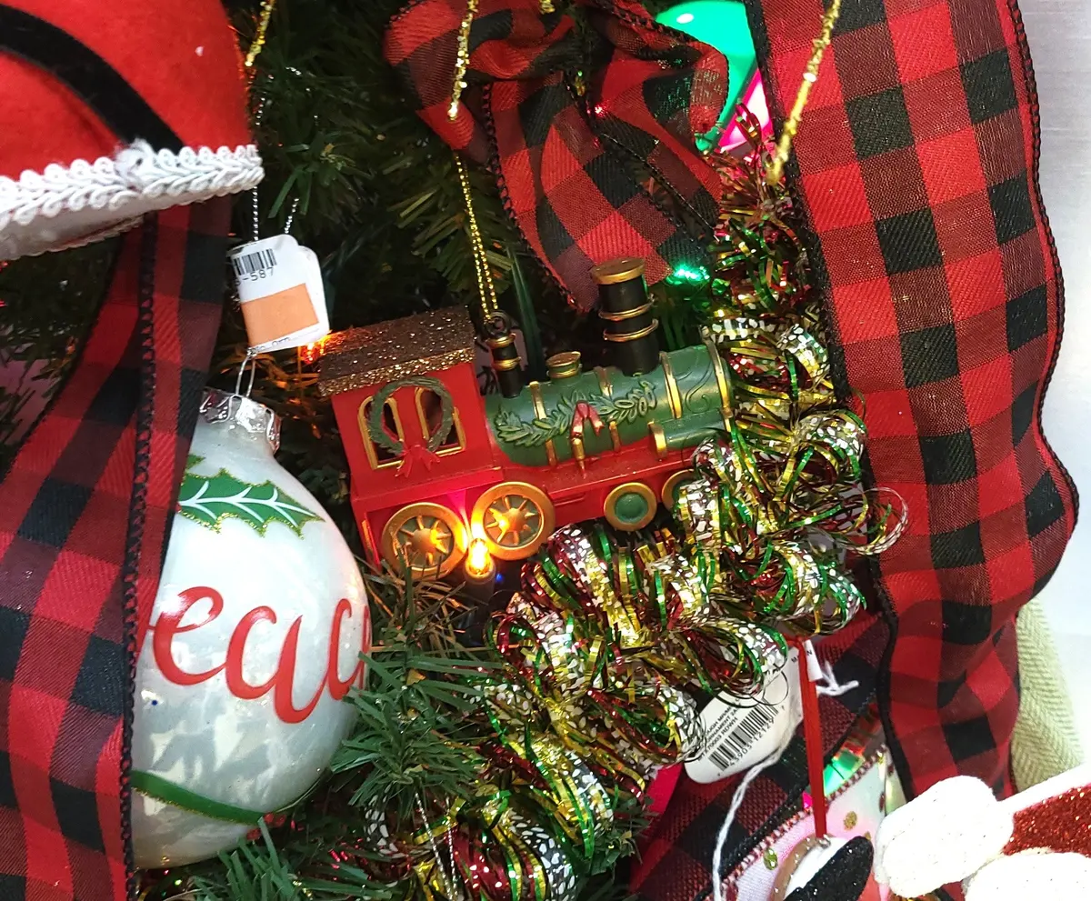 4.7" Red And Green Plastic Train Ornament 2