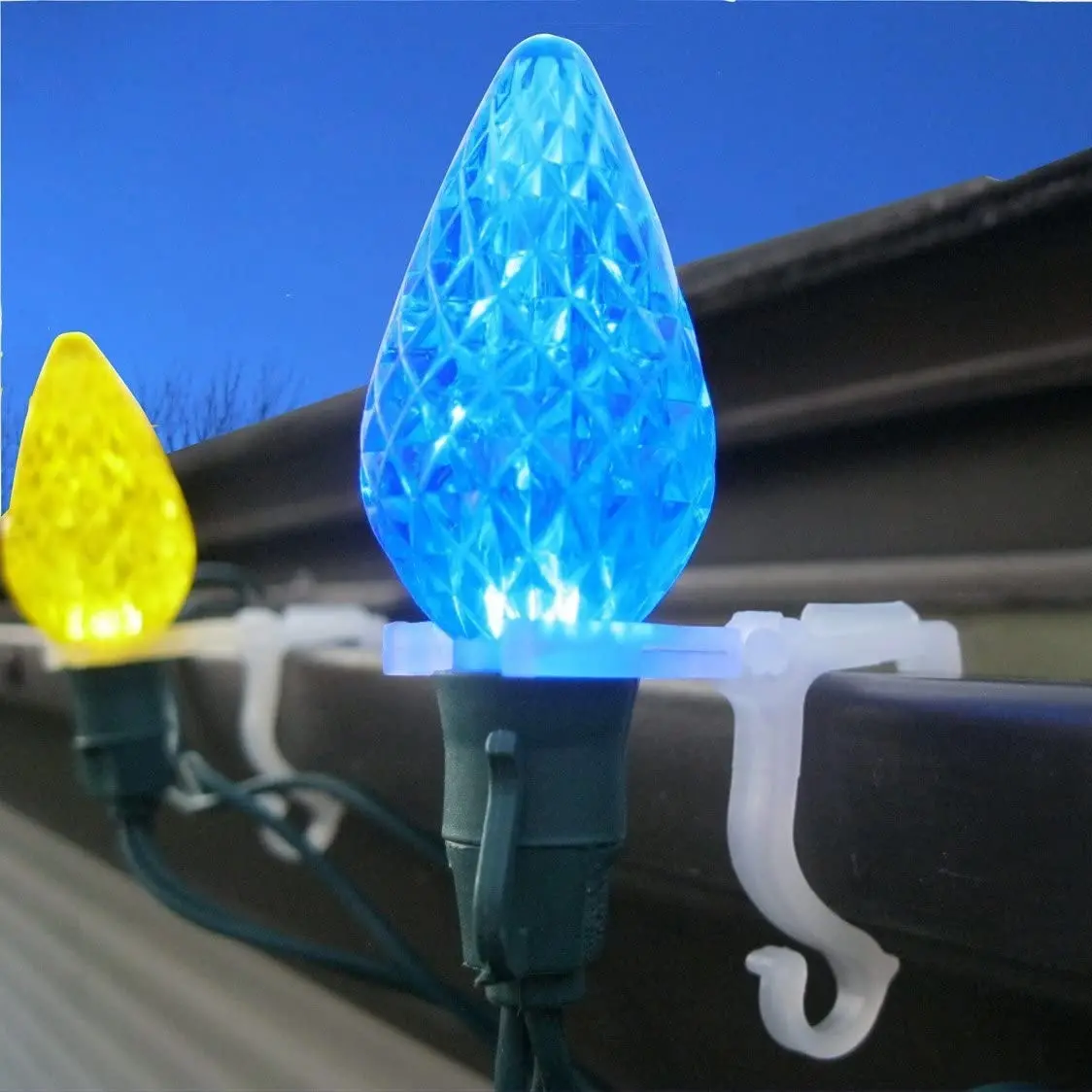 Set Of 100 All Purpose Light Clips 1