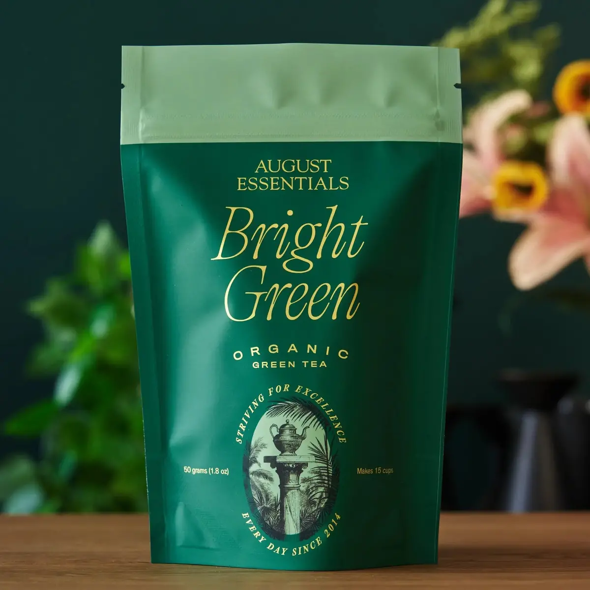 August Uncommon Tea Essentials Bright Green Green Tea 1