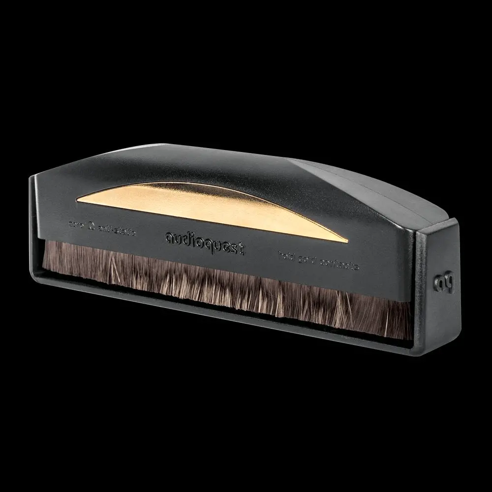 Audioquest Super-Conductive Gold Anti-Static Record Brush 1