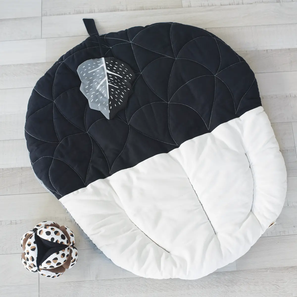 Wee Gallery Little Acorn Bundle 1