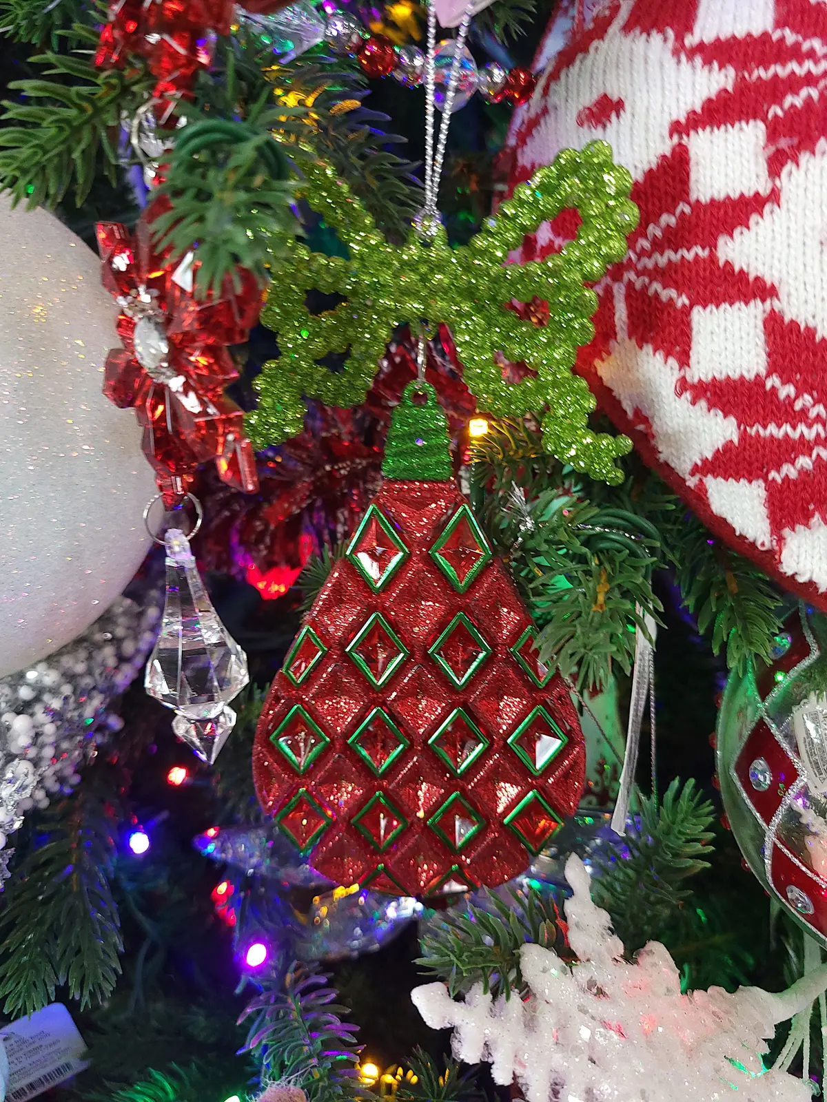 Red Drop With Green Bow Ornament 2
