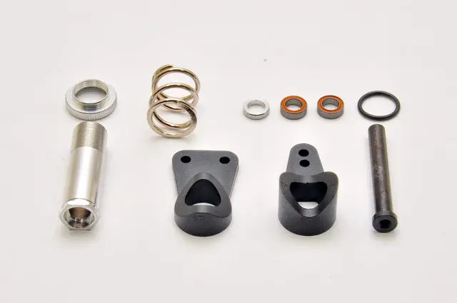 22019 Servo Saver Set 1