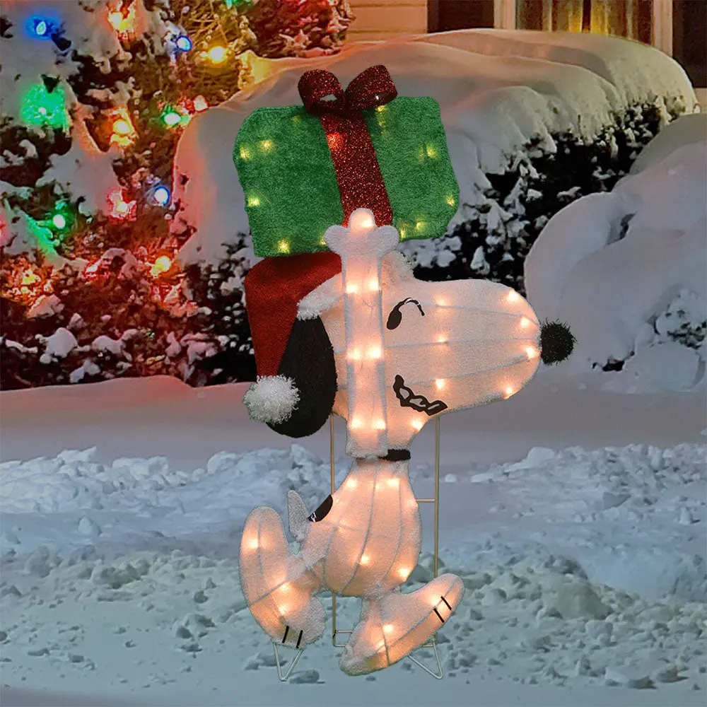 2D Lighted Soft Tinsel Snoopy Carrying Present Sculpture 1