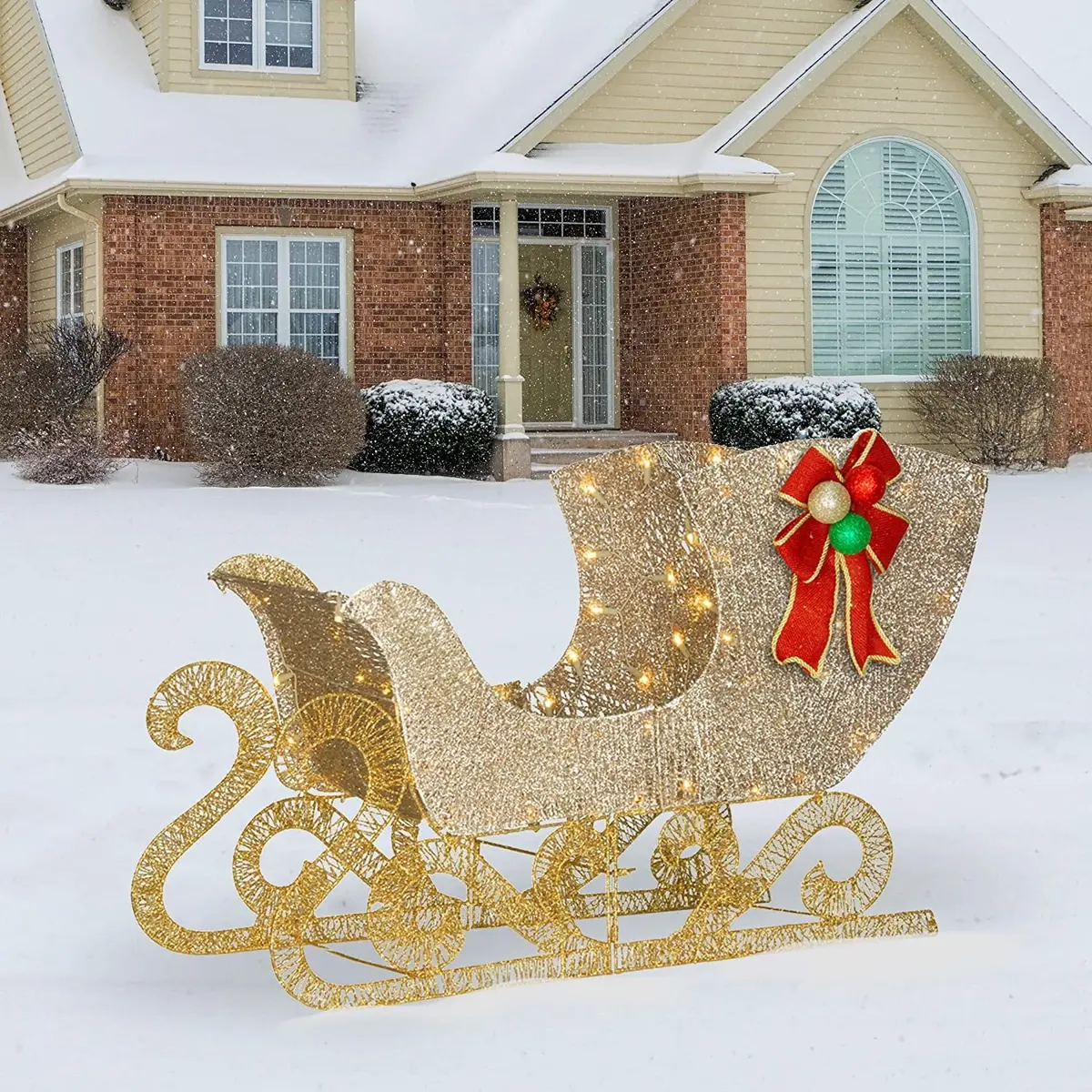 Crystal Splendor Led Sleigh Lawn Sculpture 1