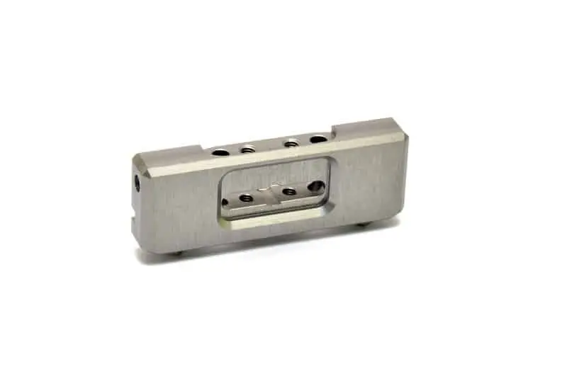 40114 Alum Rear Suspension Arm Holder-Rr 1