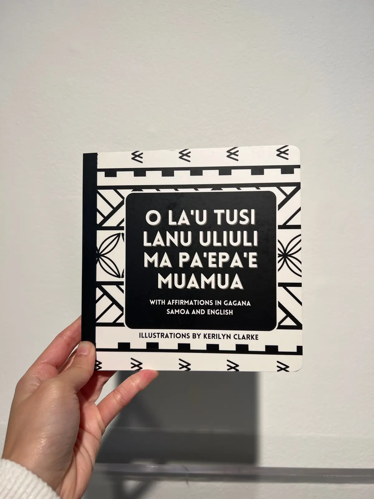 O Laʻu Tusi Lanu Uliuli Ma Paʻepaʻe Muamua- With Affirmations 1