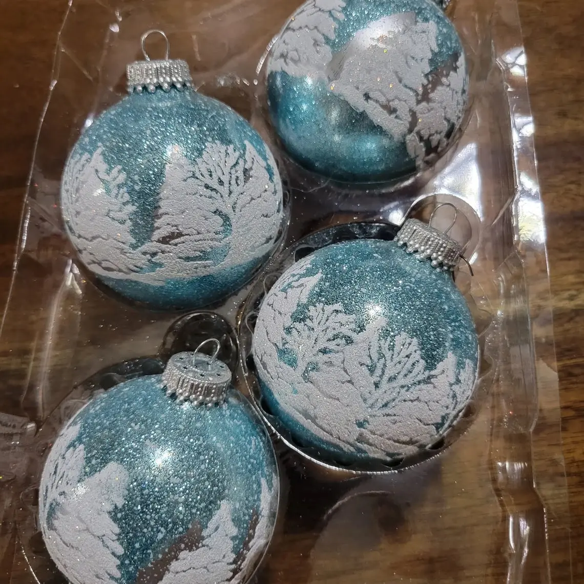 Set Of 4 Light Blue Sparkle Deer Scene Ornaments 2
