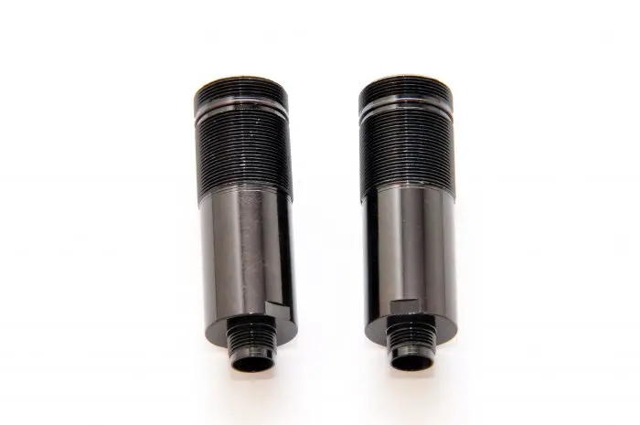 90046 Rear Shock Body, 2Pcs 1