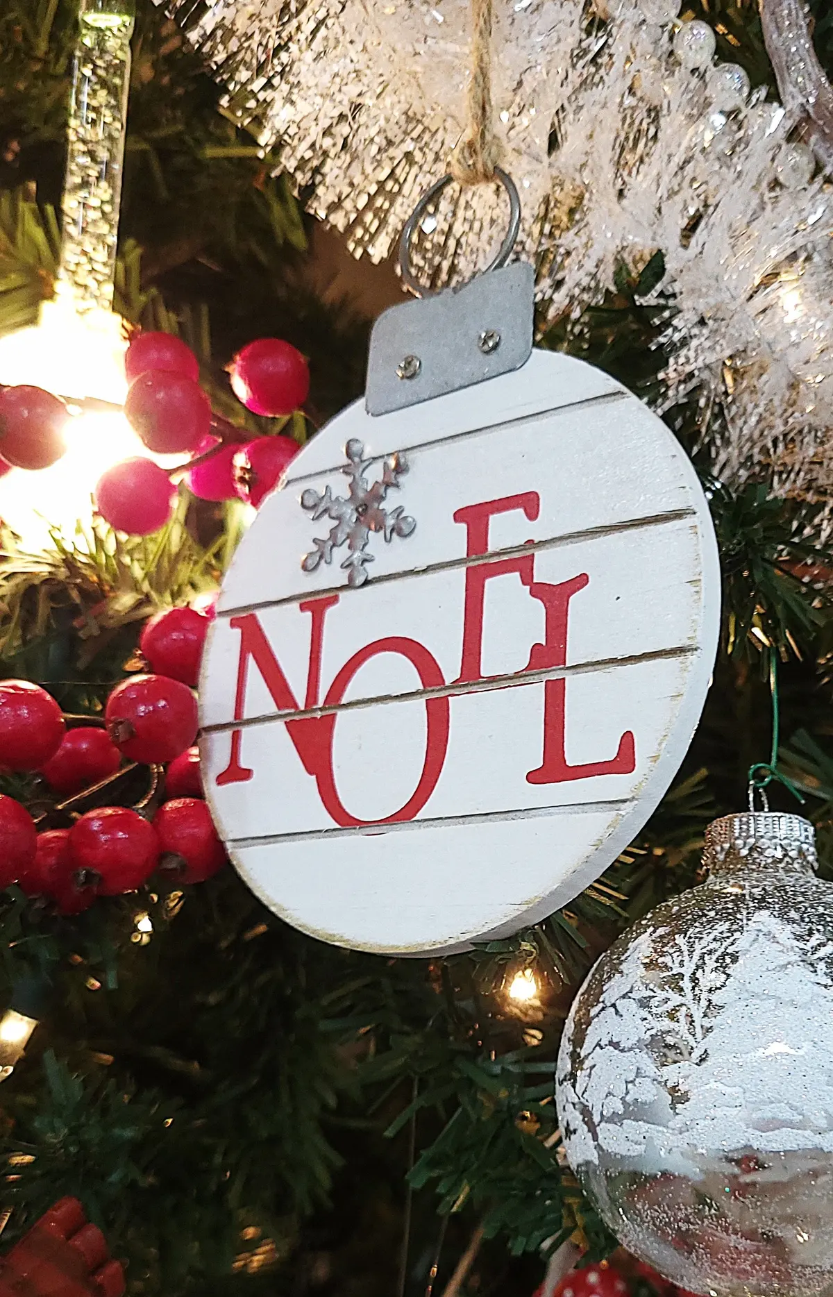 5" Joy/Noel/Believe Word Ornament 2