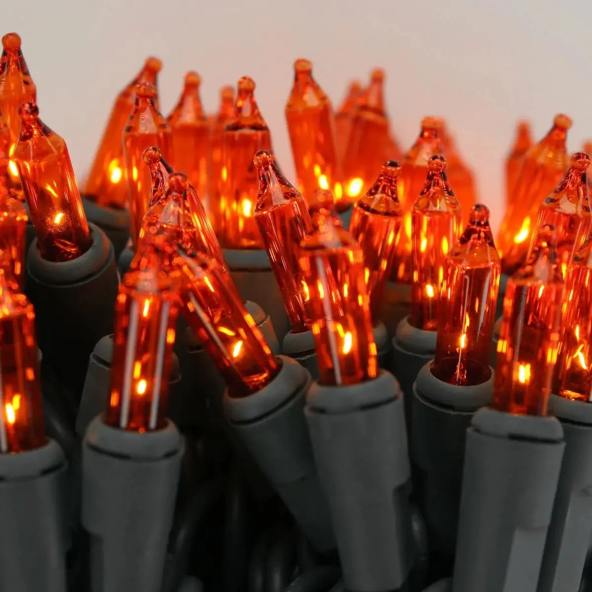 Set Of 100 Orange Halloween Lights On A Black Wire 1
