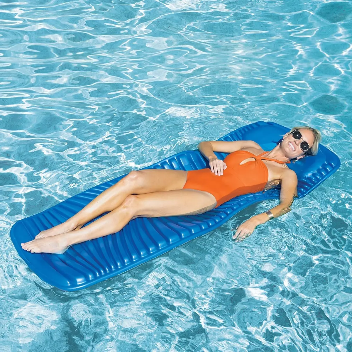 Aquaria Rolling Lounge™ Pool Float 1