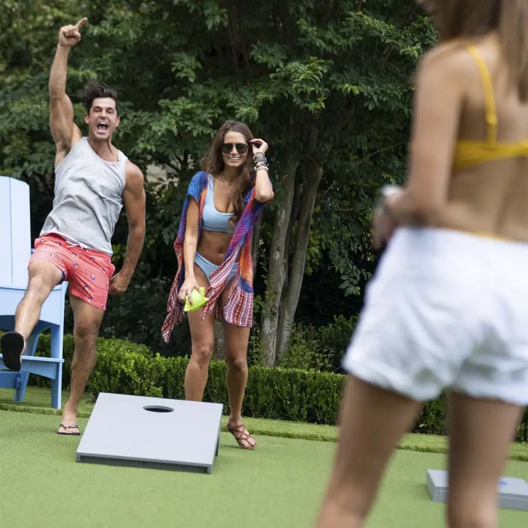 Ledge Lounger Cornhole Set 1