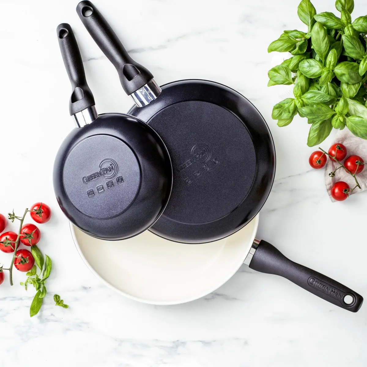 Rio Ceramic Nonstick 7", 9.5" And 11" Frypan Set | Black 2