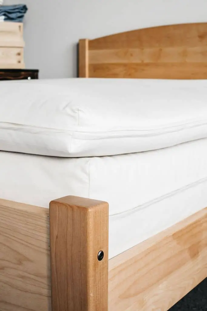 Holy Lamb Organics Wool & Latex Mattress Topper 1