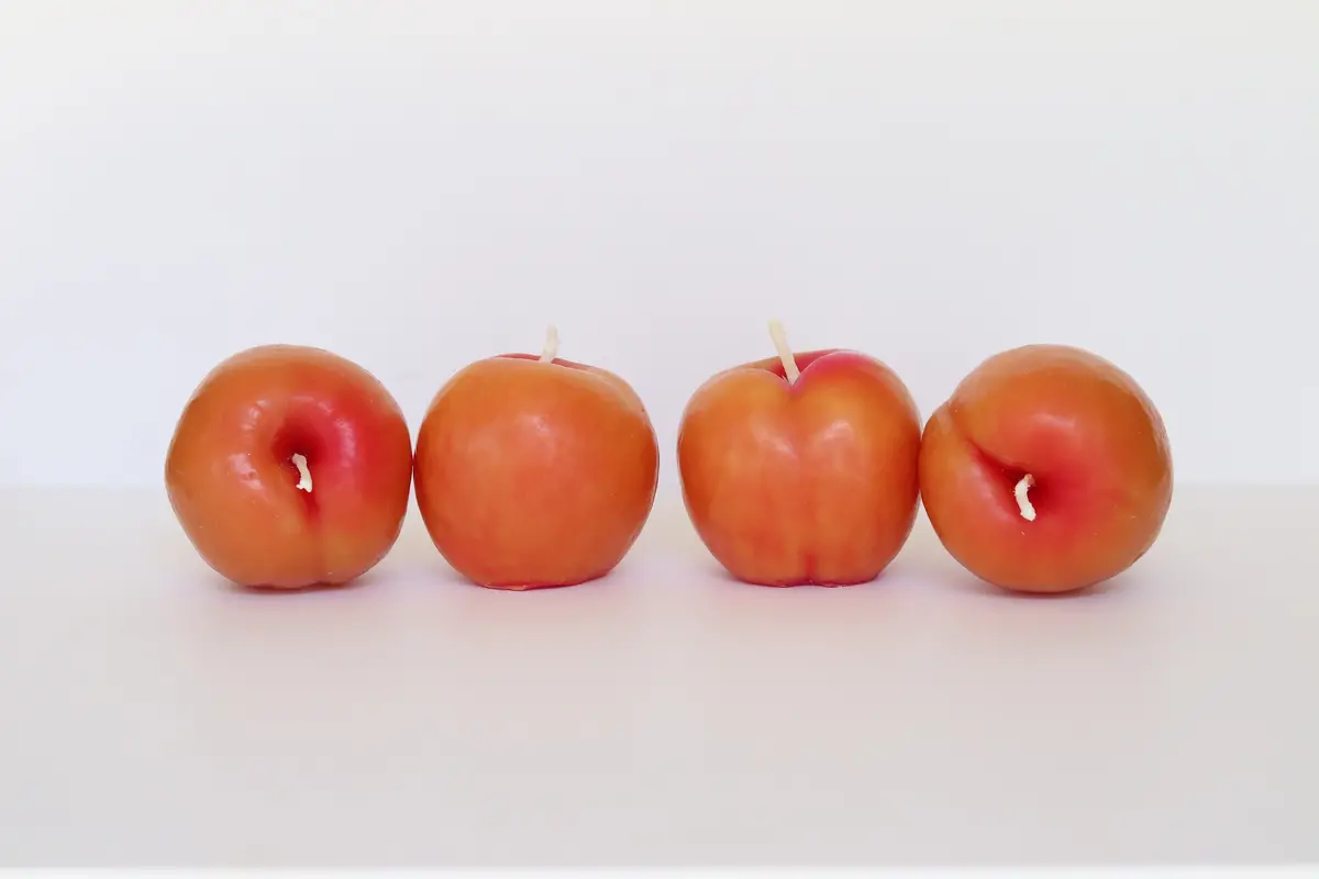 Happy Organics Beeswax Yellow Peaches Candles - Set Of 4 1