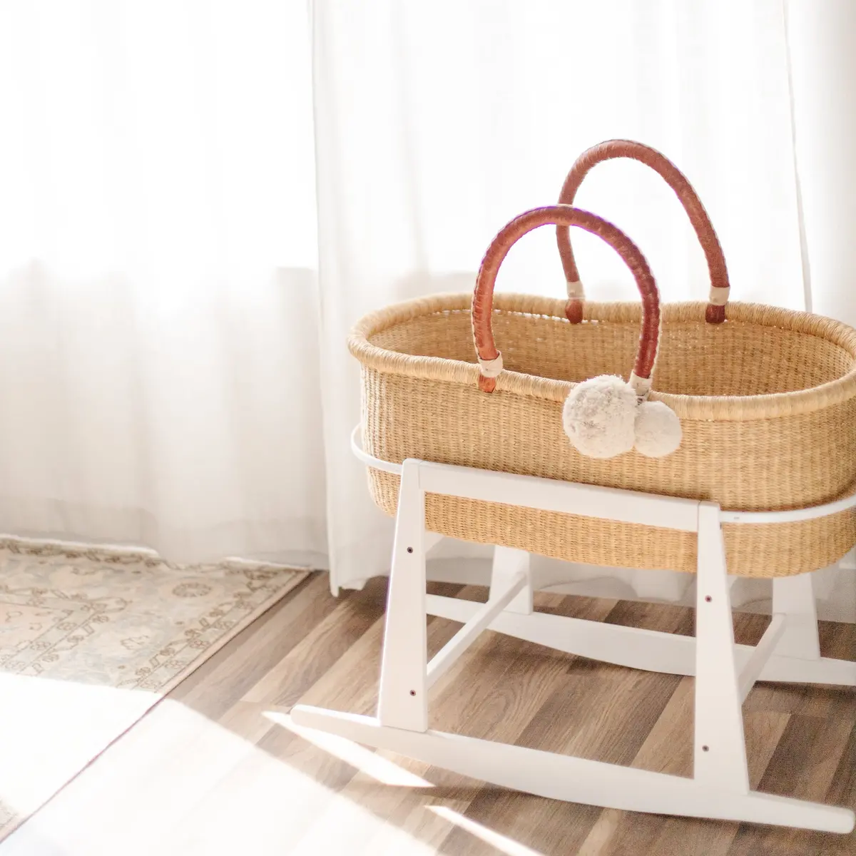 Plum+Sparrow Original Rocking Moses Bassinet Stand With Brake White 2