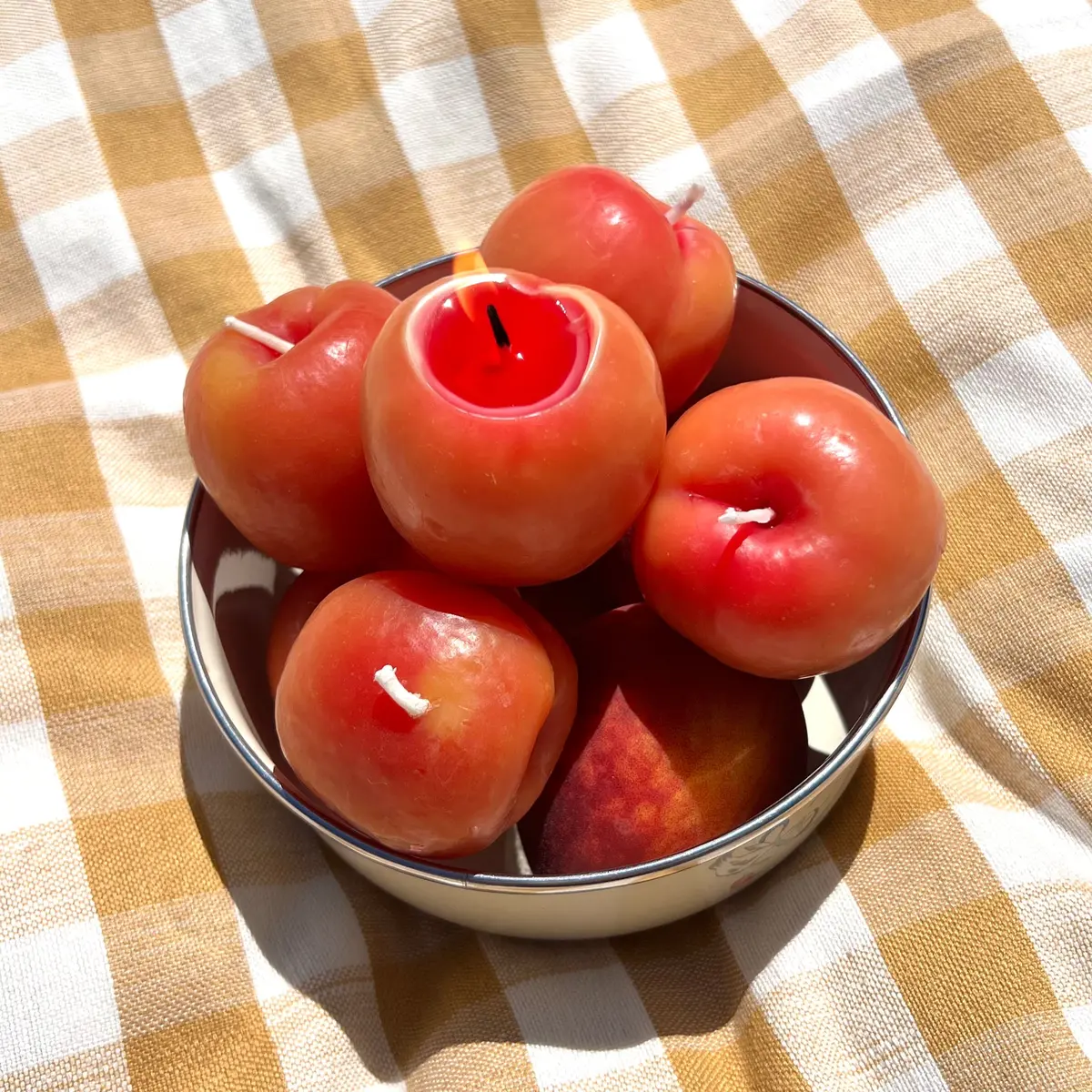 Happy Organics Beeswax Yellow Peaches Candles - Set Of 4 2