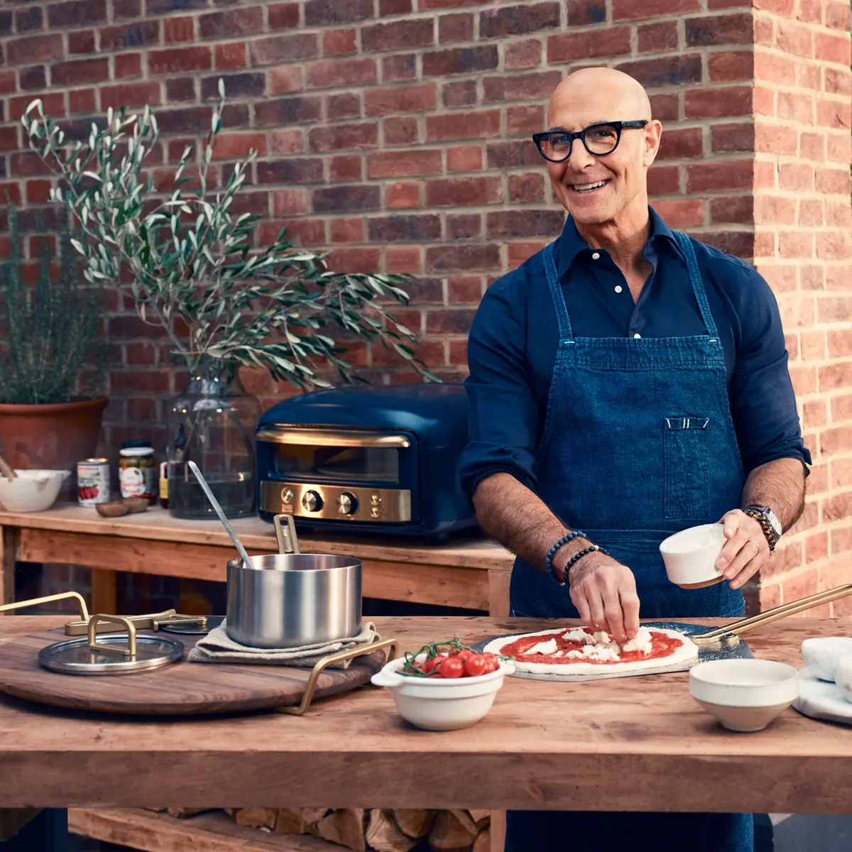 Stanley Tucci™ 20" X 18" Walnut Pizza & Serving Board 2