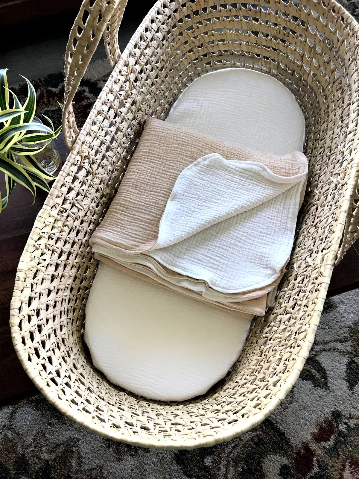 Wendy Anne Moses Basket With Organic Cotton Double Gauze Set 1