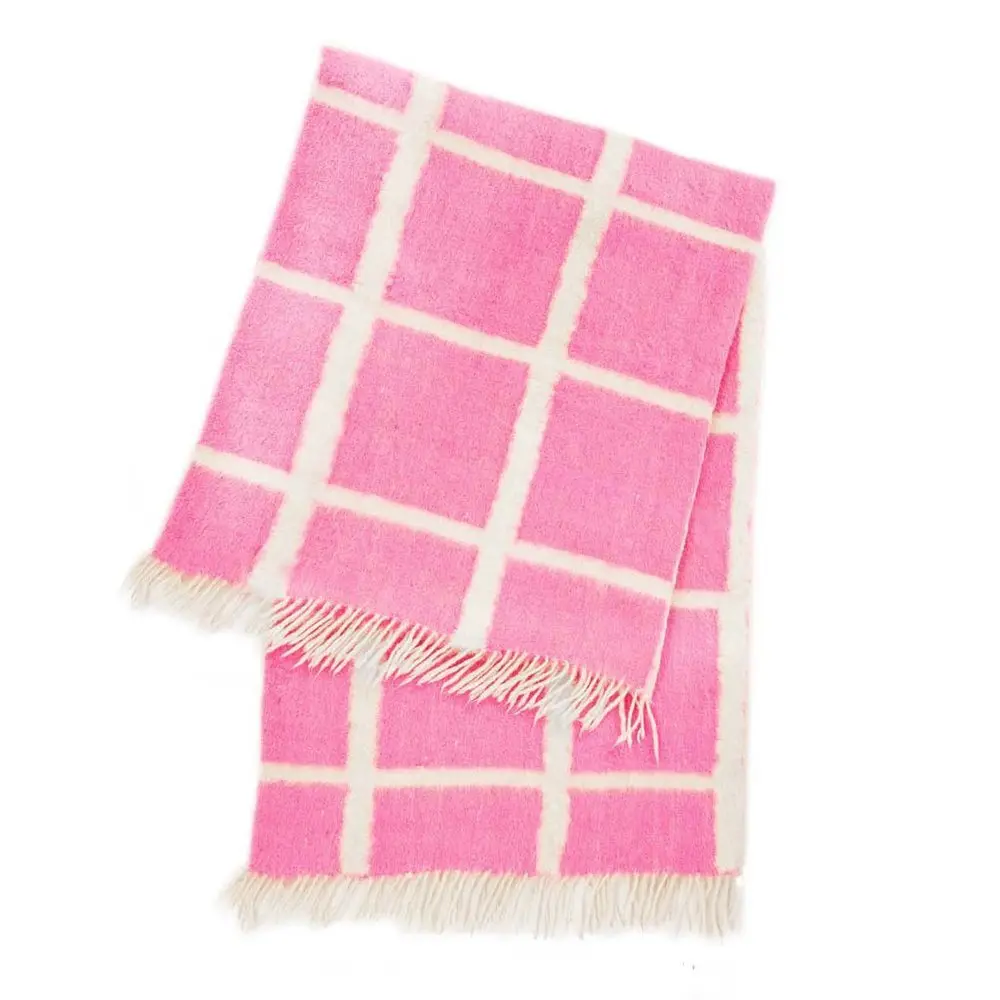 Archive New York Momos Grid Blanket- Natural White &Amp; Neon Pink 1