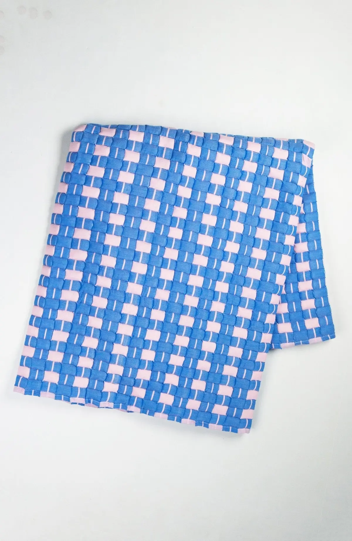Archive New York Quilted Sujani Throw Blanket - Soft Pink And Blue 1