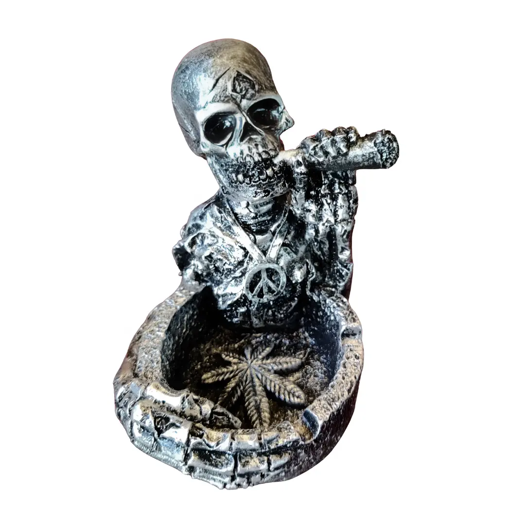 Decor Toy 4*4*5 Inches Skeleton Tray With Smoking 1