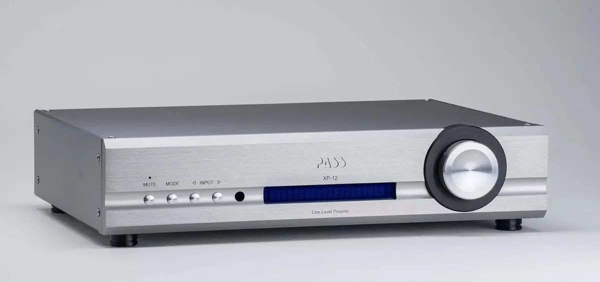 Pass Labs Xp-12 Preamplifier 1