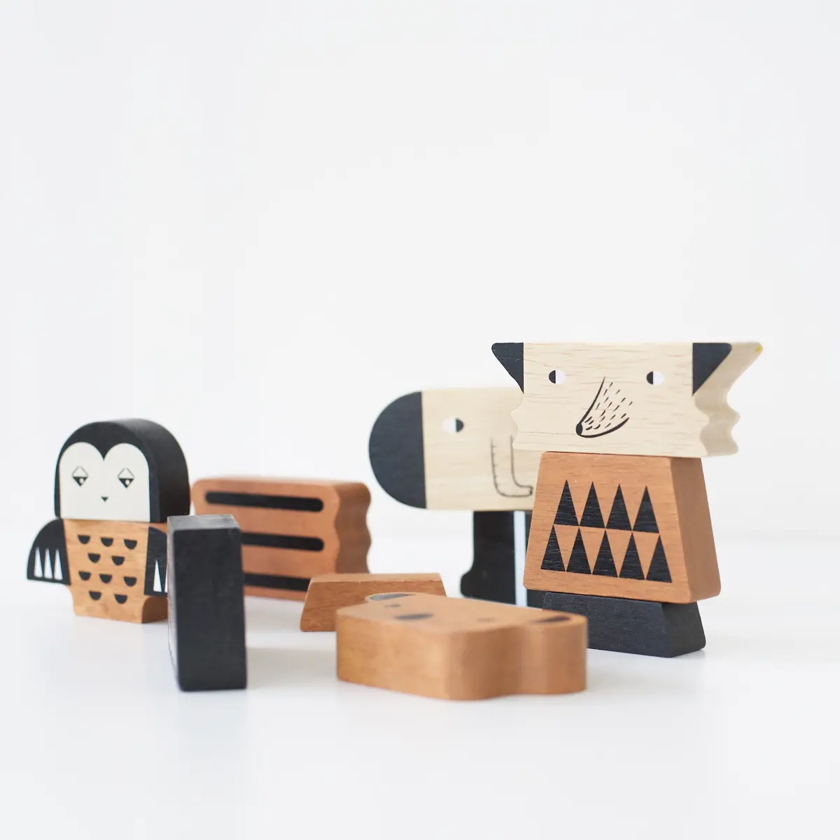 Wee Gallery Animal Tower 1
