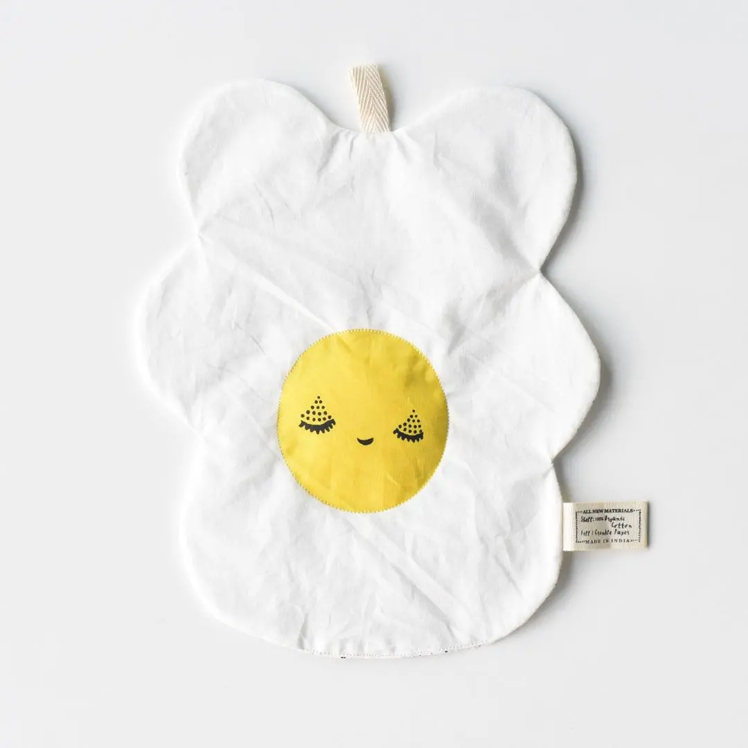 Wee Gallery Organic Crinkle Toy - Egg 1