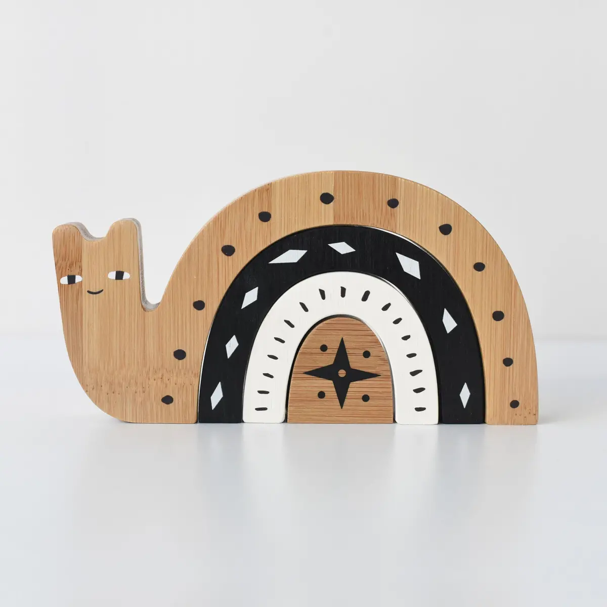 Wee Gallery Bamboo Nesting Snail 1