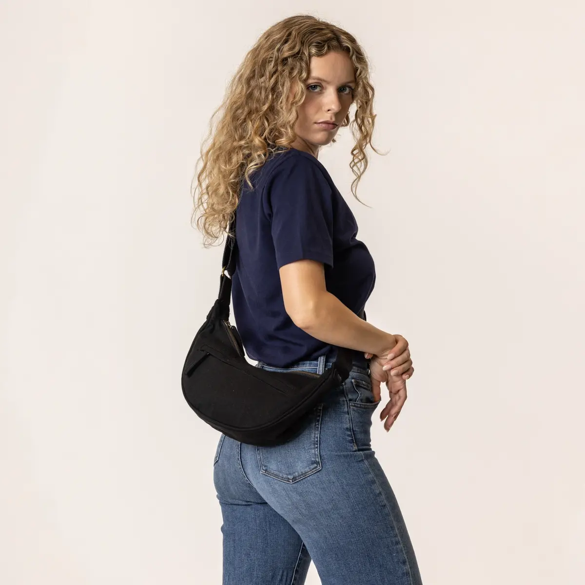 Terra Thread® Organic Cotton Crossbody Bag 4