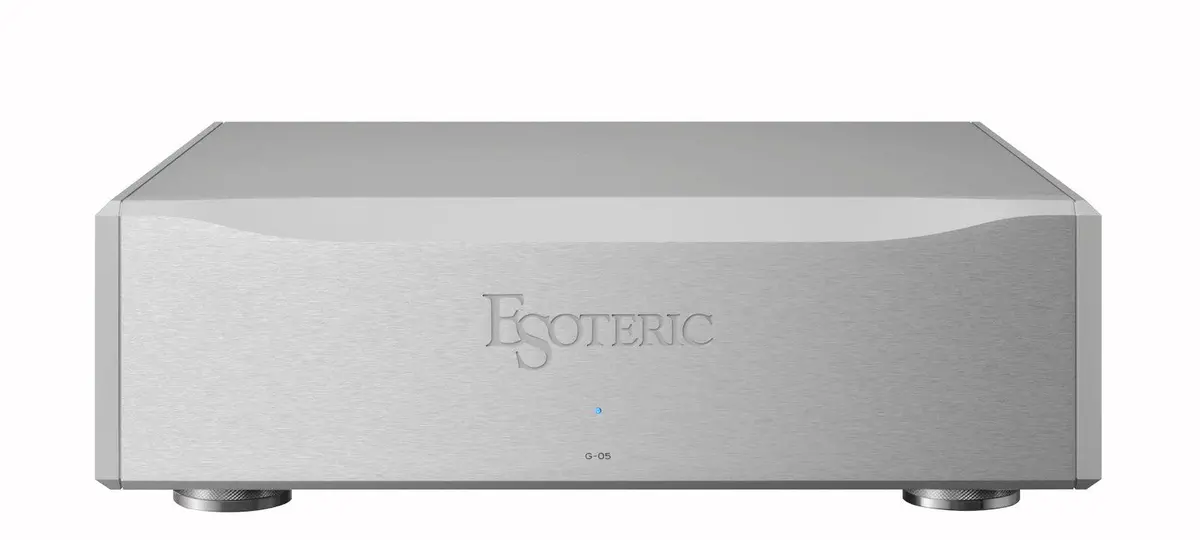 Esoteric G-05 Master Clock Generator 1