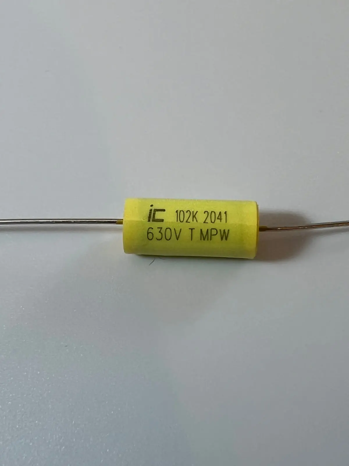 Capacitor - .001Uf @ 630 Vdc - Polypropylene, Axial Leads - Illinois Capacitor 1