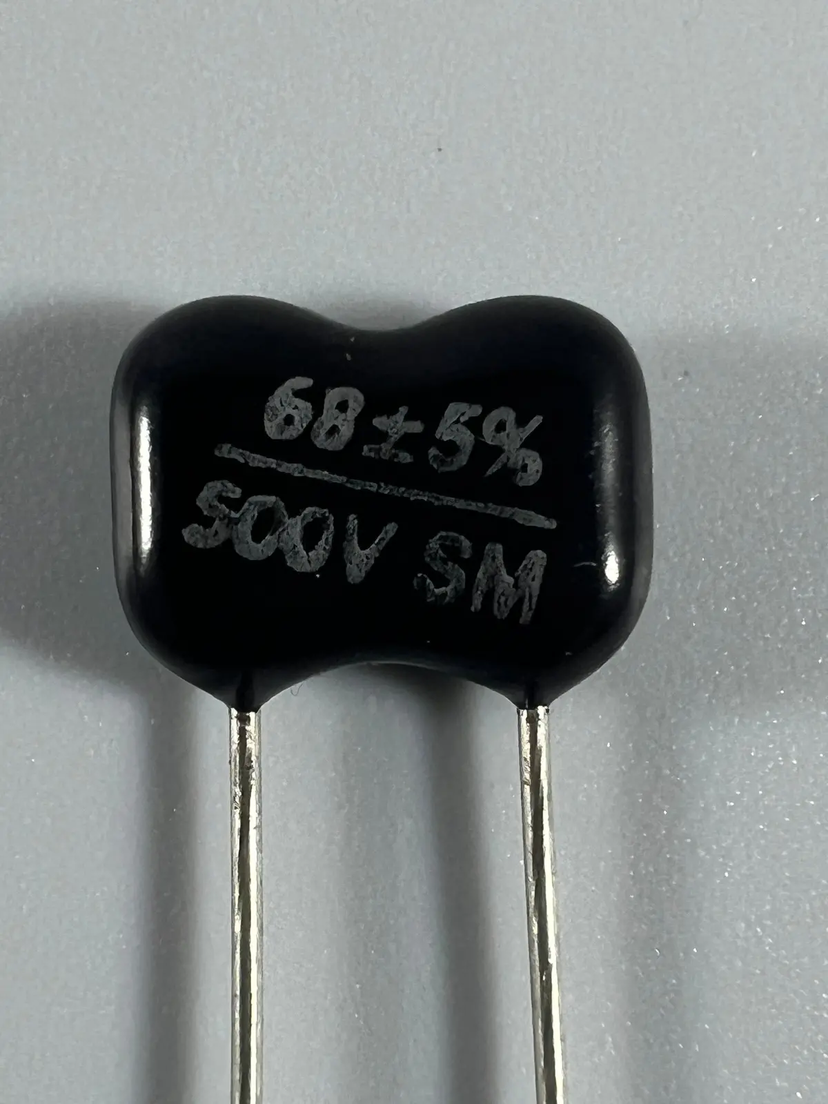 Capacitor - 68Pf @ 500V Silver Mica +/-5% - Capacitor 1