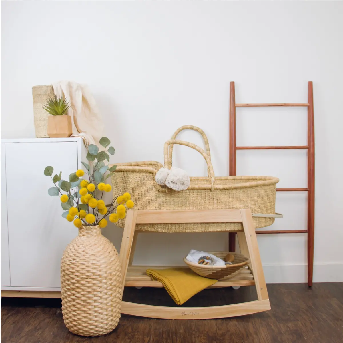 Plum+Sparrow Classic Rocking Moses Bassinet Stand With Brake Natural 2