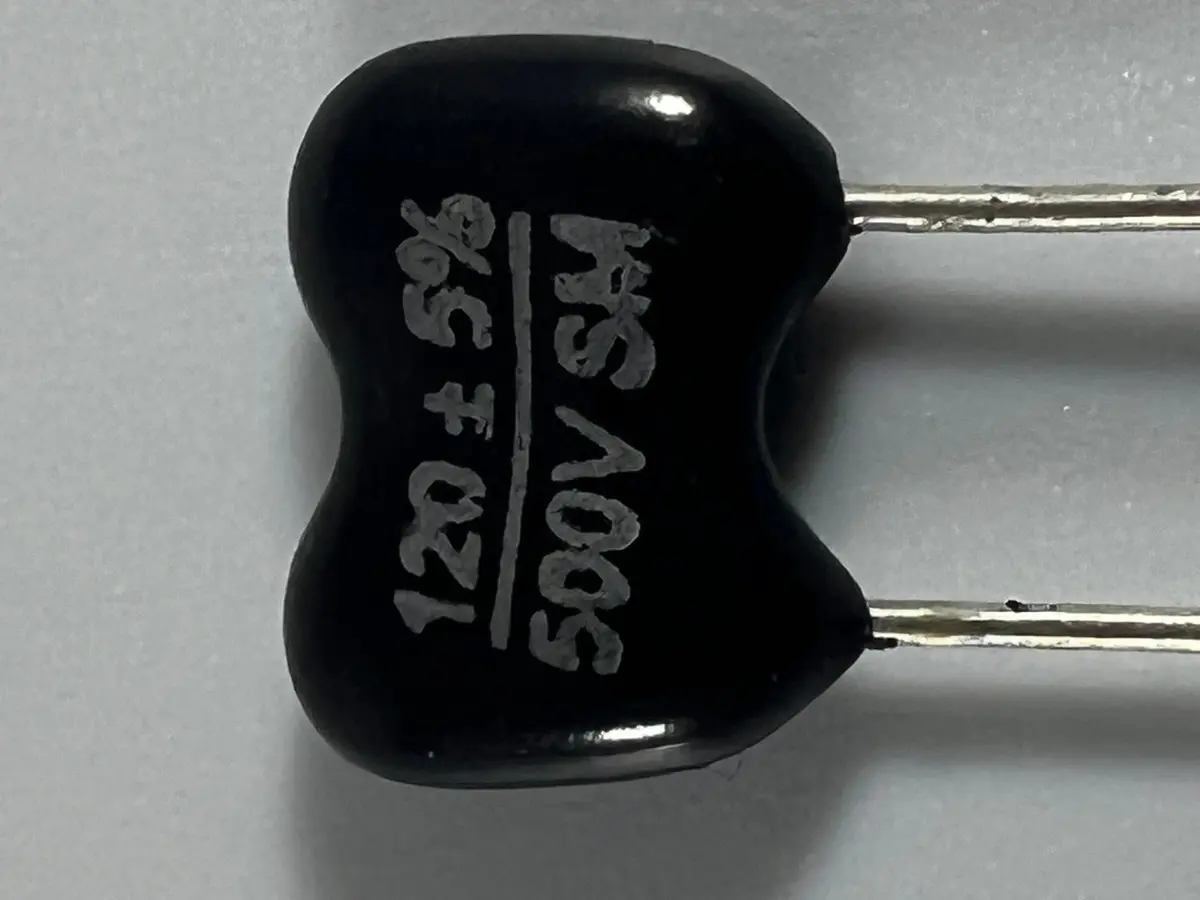 Capacitor - 120Pf @ 500V Silver Mica +/-5% - Capacitor 1