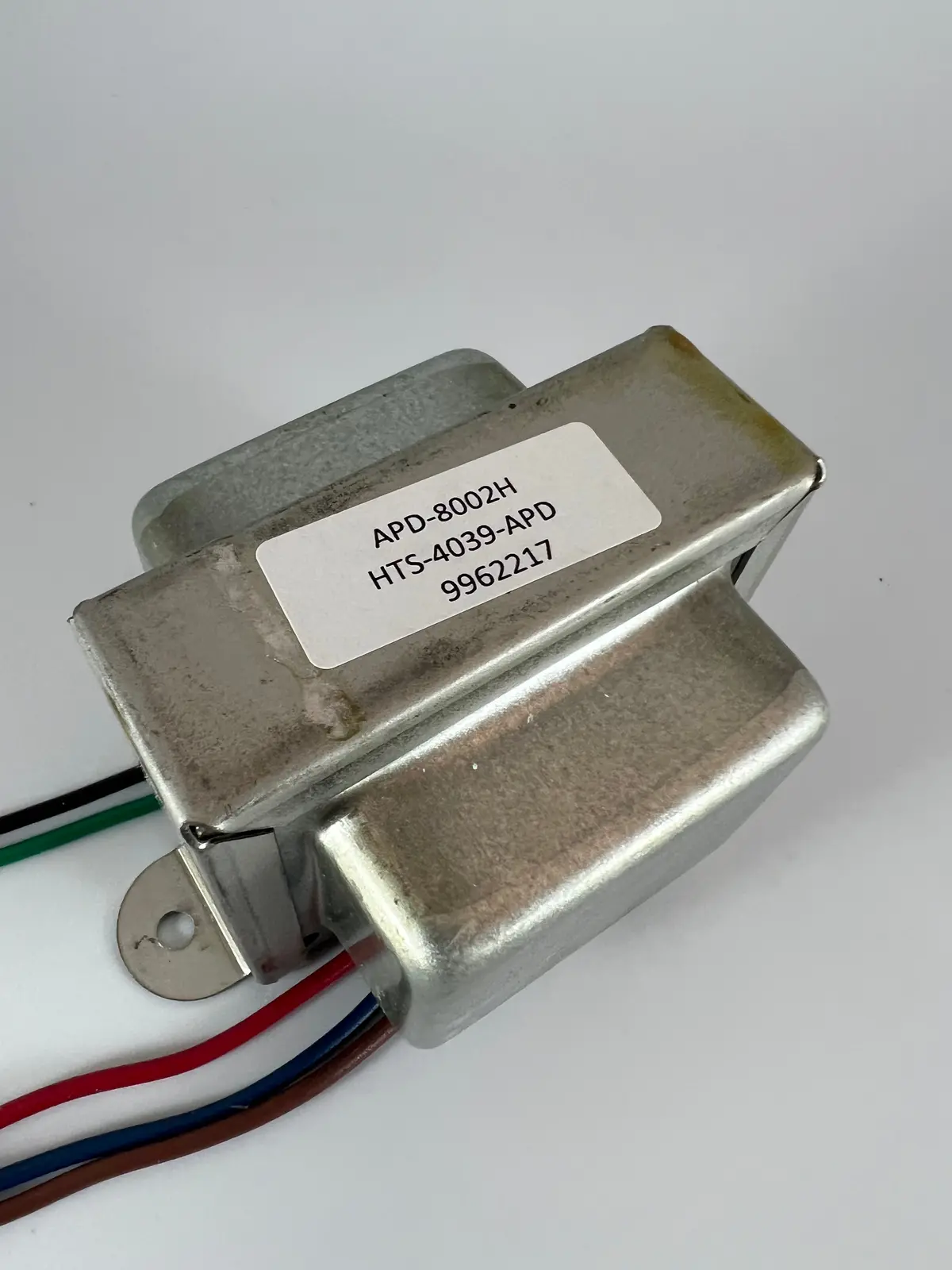 Fender Deluxe Style 8 Ohm Output Transformer - Apd-8002A-H W/Bells 2