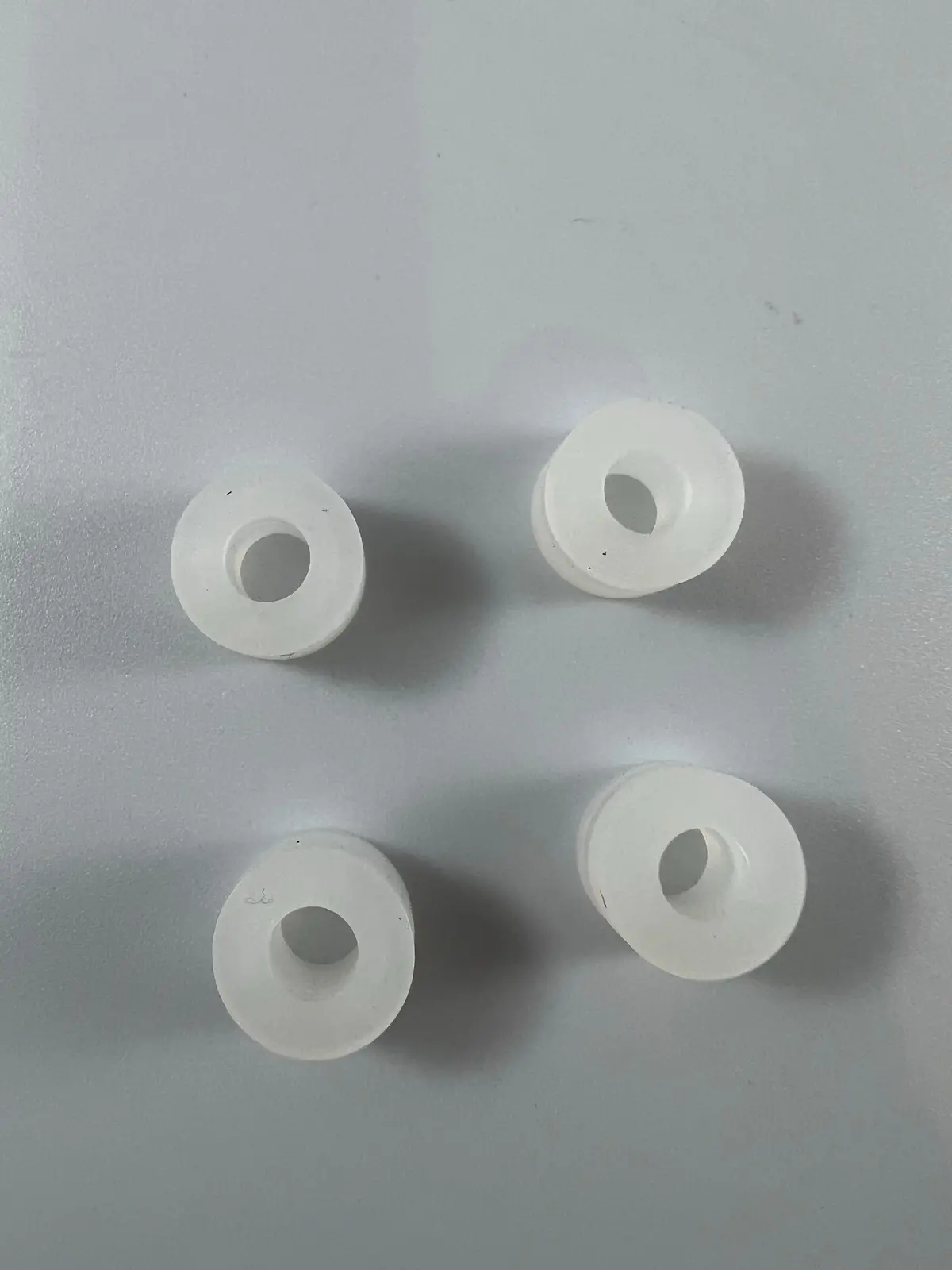 Reverb Tank - Grommets - Pkg Of 4 1