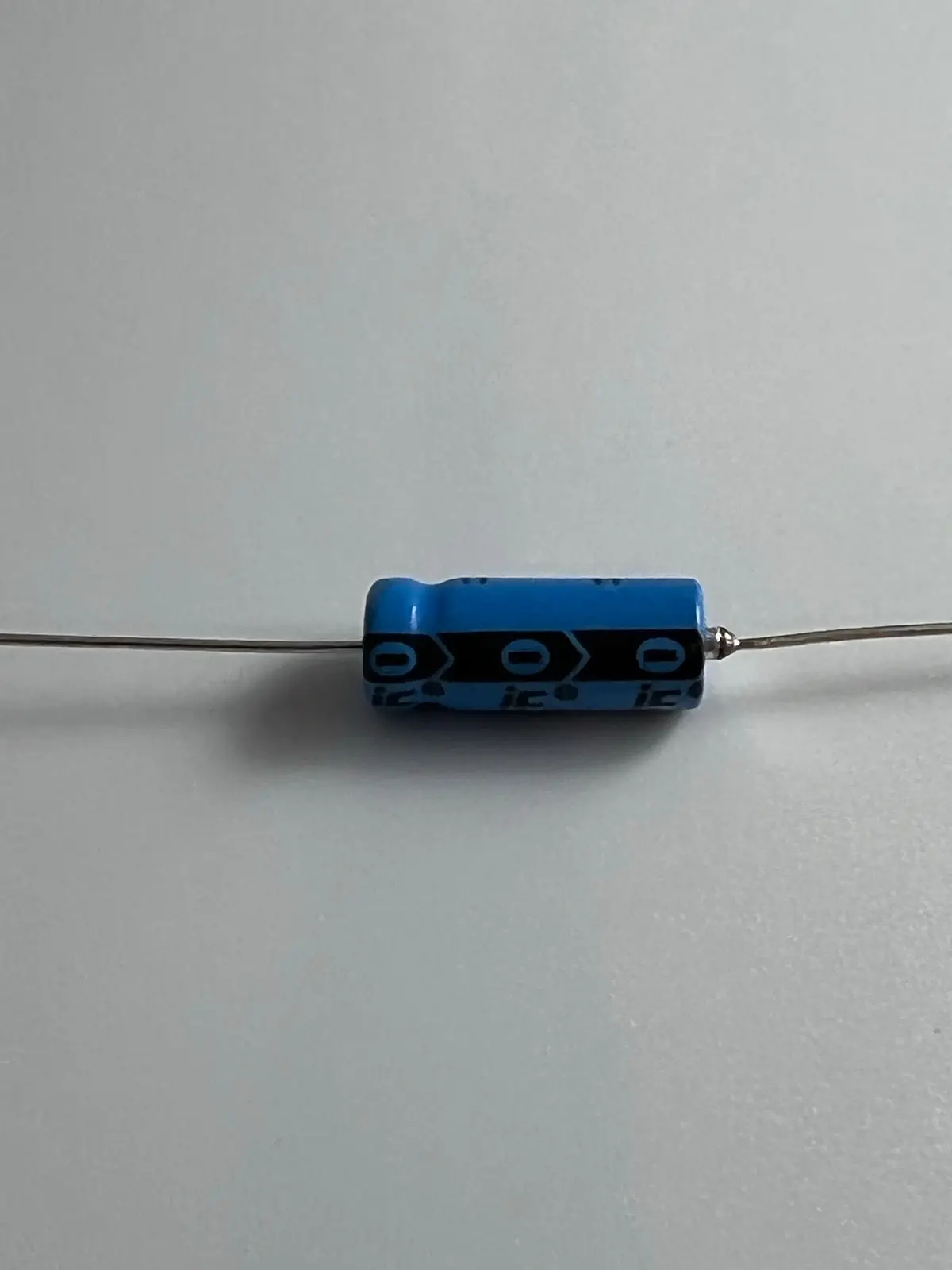 Illinois Capacitor - 47Uf @ 50V Axial Lead Electrolytic - Capacitor 1