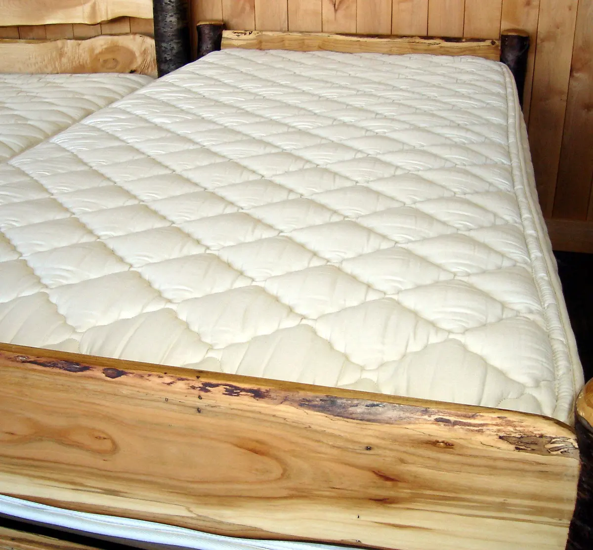 Holy Lamb Organics Natural Mattress - Latex 7" 1