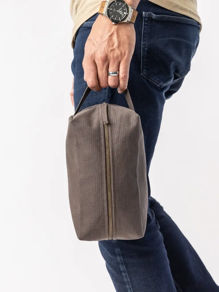 Terra Thread® Sustainable Toiletry Bag 1