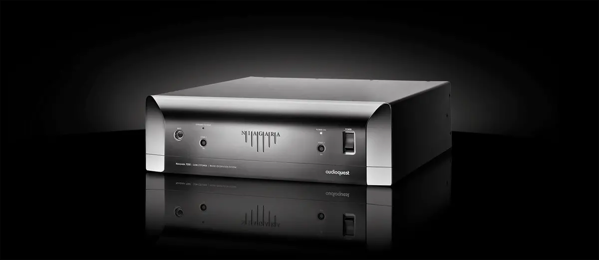 Audioquest Niagara 7000 Power Conditoner 1