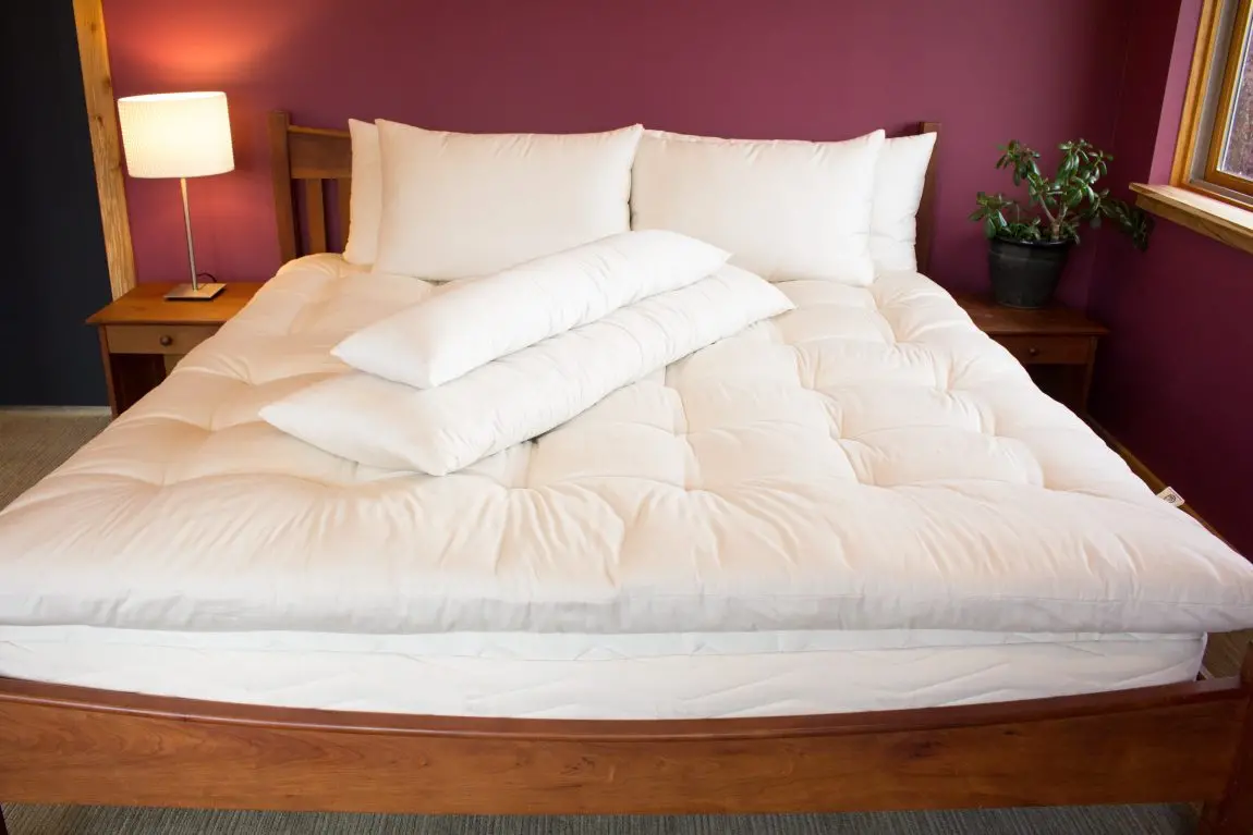 Holy Lamb Organics Certified Organic Quilted Mattress Topper 1
