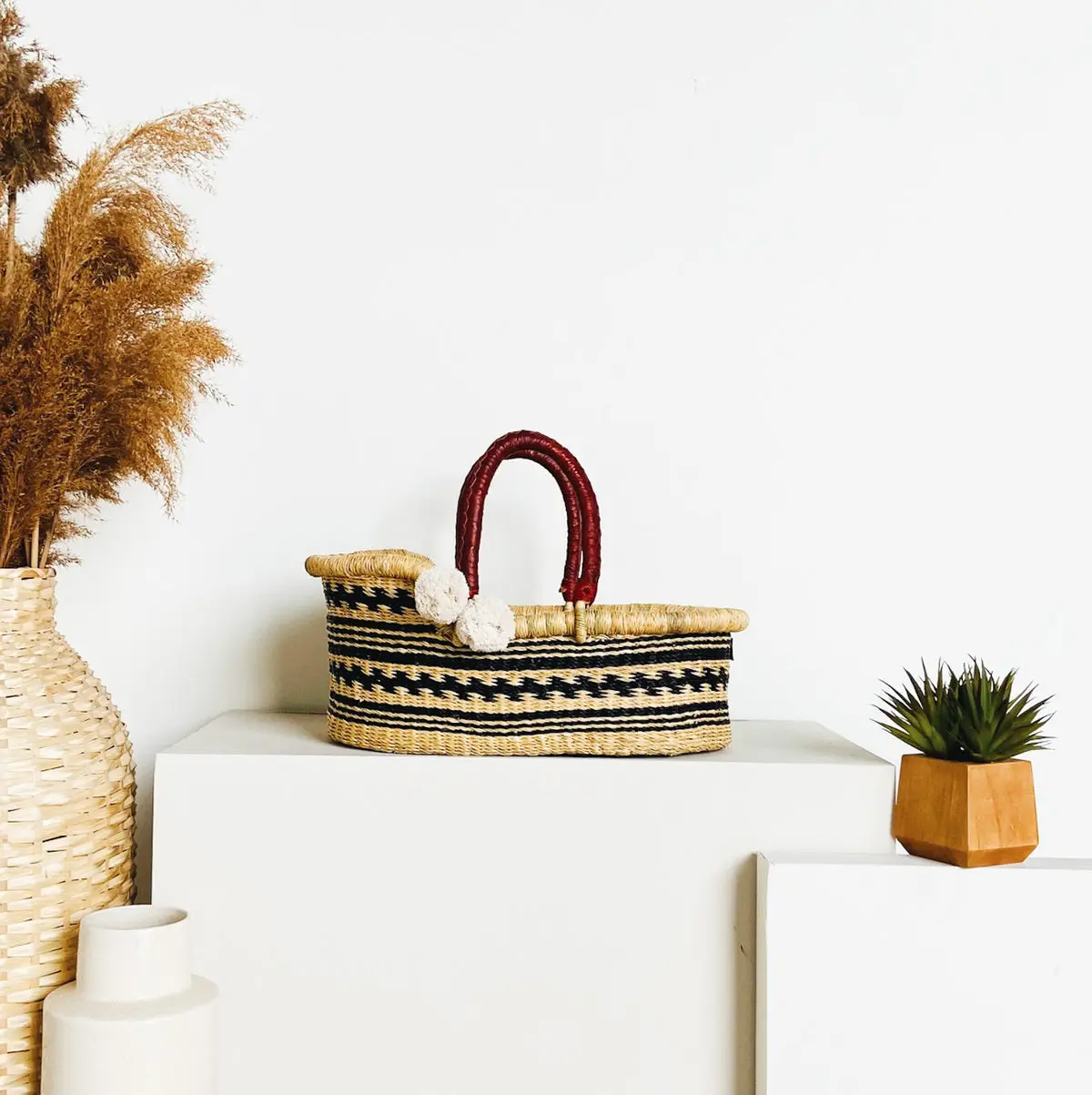 Plum+Sparrow Remy Mini Moses Basket 1