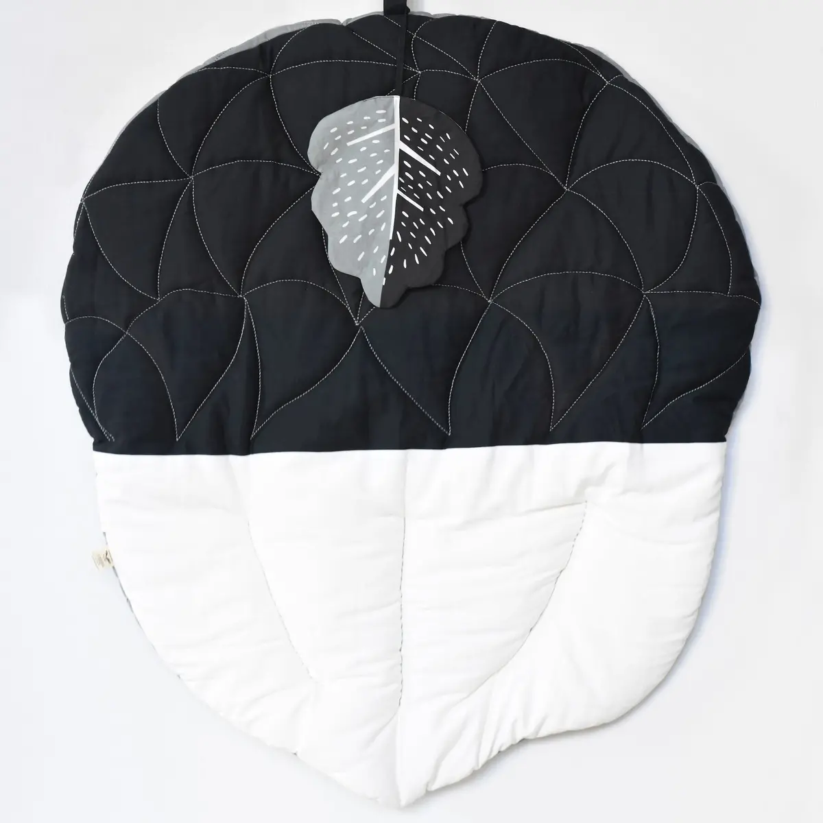 Wee Gallery Quilted Playmat - Acorn 1